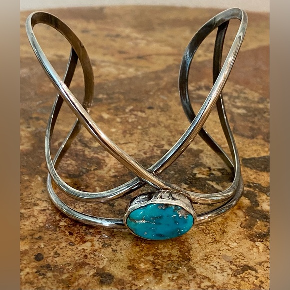 Sterling Silver Cuff with genuine Turquoise 🩵 - Picture 5 of 6